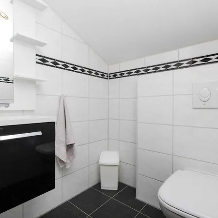 Nada 4 Apartment *